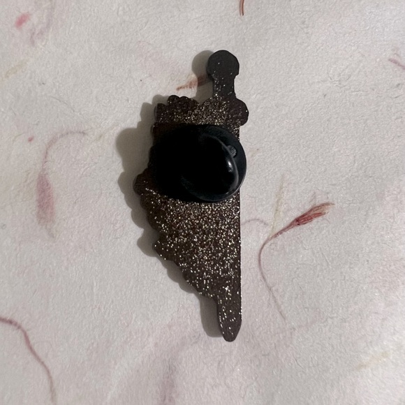 NEW Lord of the Rings I Am No Man Eowyn Pin - Return of the King - Picture 2 of 2